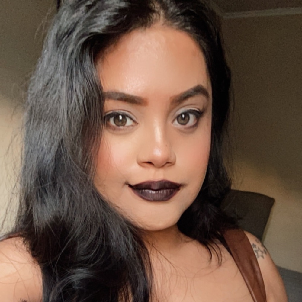 Meet your Posher, Mayra